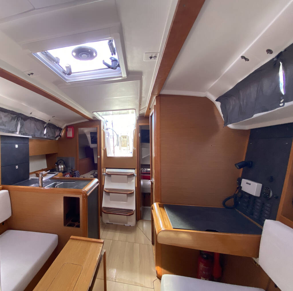 Sun Odyssey 349 Blue Dreams