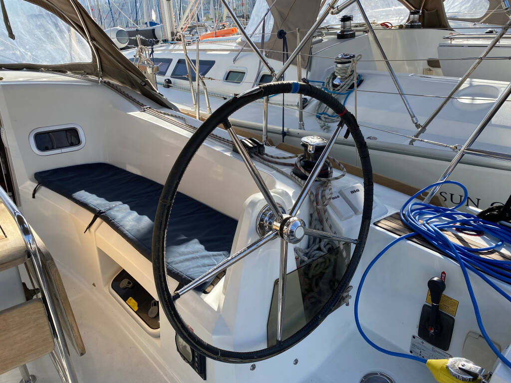 Sun Odyssey 349 Blue Dreams