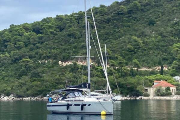 Sun Odyssey 349 Ana