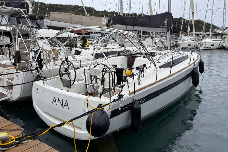 Sun Odyssey 349 Ana
