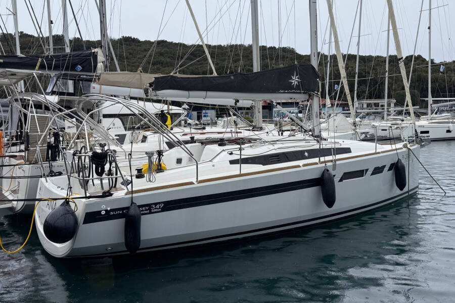Sun Odyssey 349 Ana