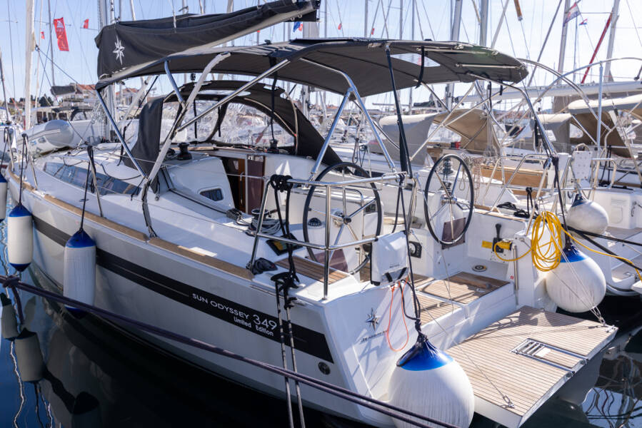 Sun Odyssey 349 • Zatara