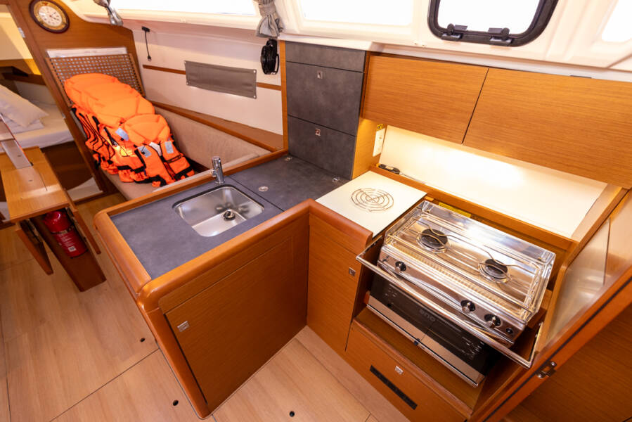 Sun Odyssey 349 Zatara
