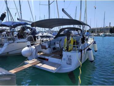 Sun Odyssey 349 • Reina De Oros