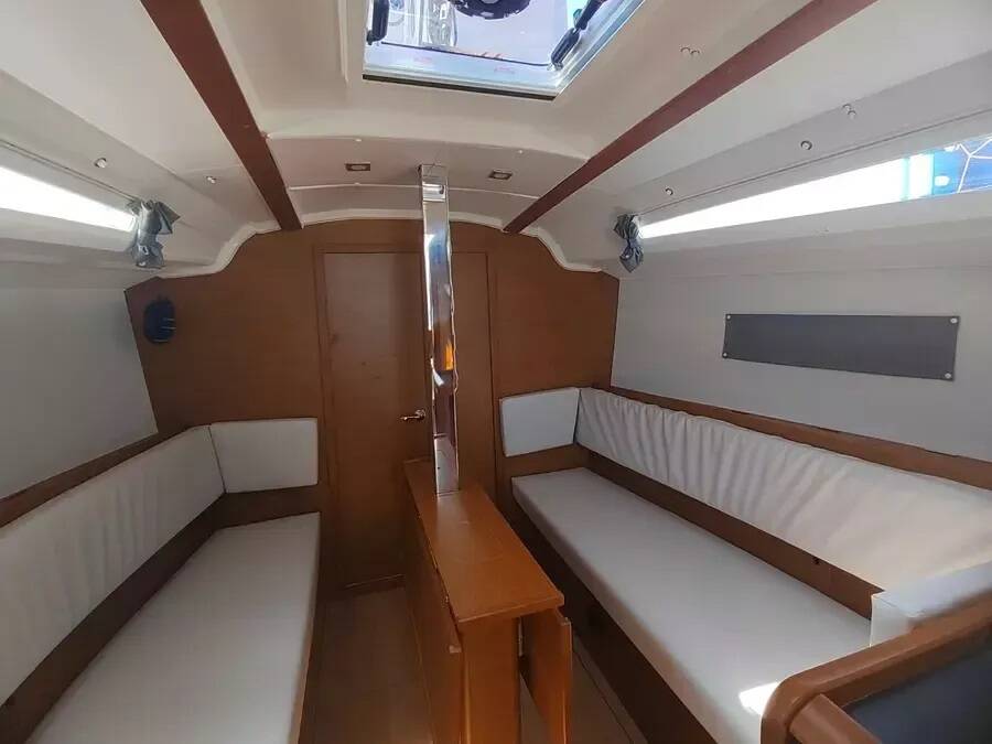 Sun Odyssey 349 Reina De Oros