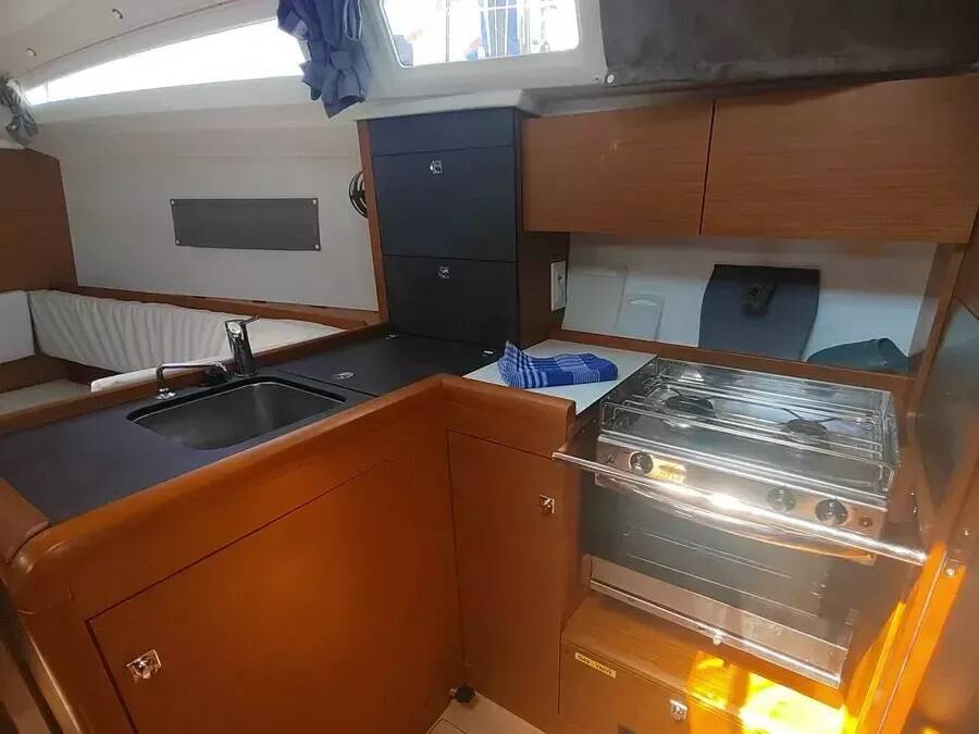 Sun Odyssey 349 Reina De Oros