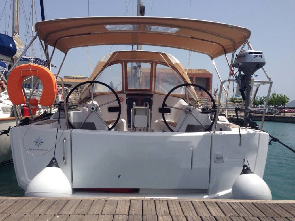 Sun Odyssey 349 SunOdyssey349_1