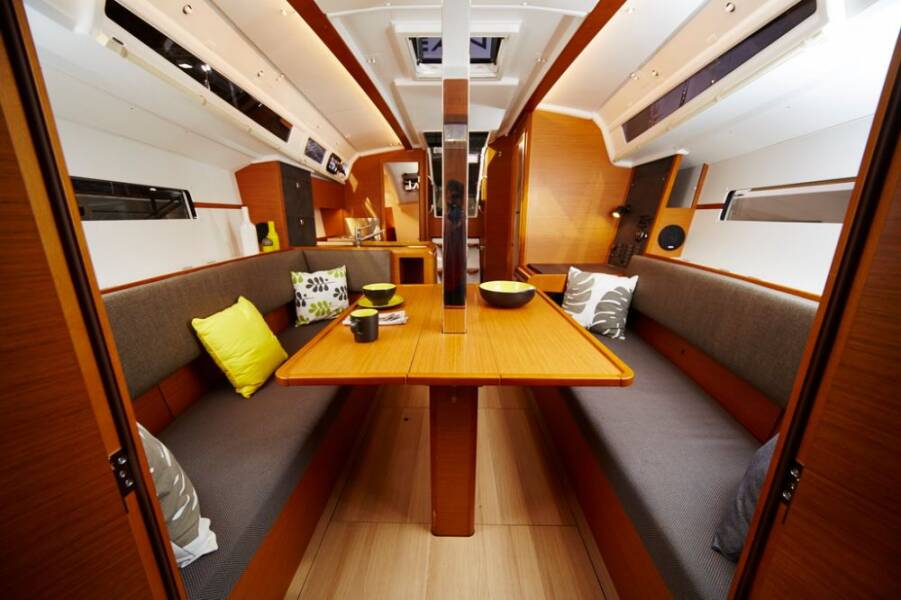 Sun Odyssey 349 Adria Moon