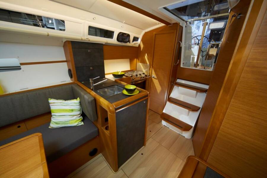 Sun Odyssey 349 Adria Moon