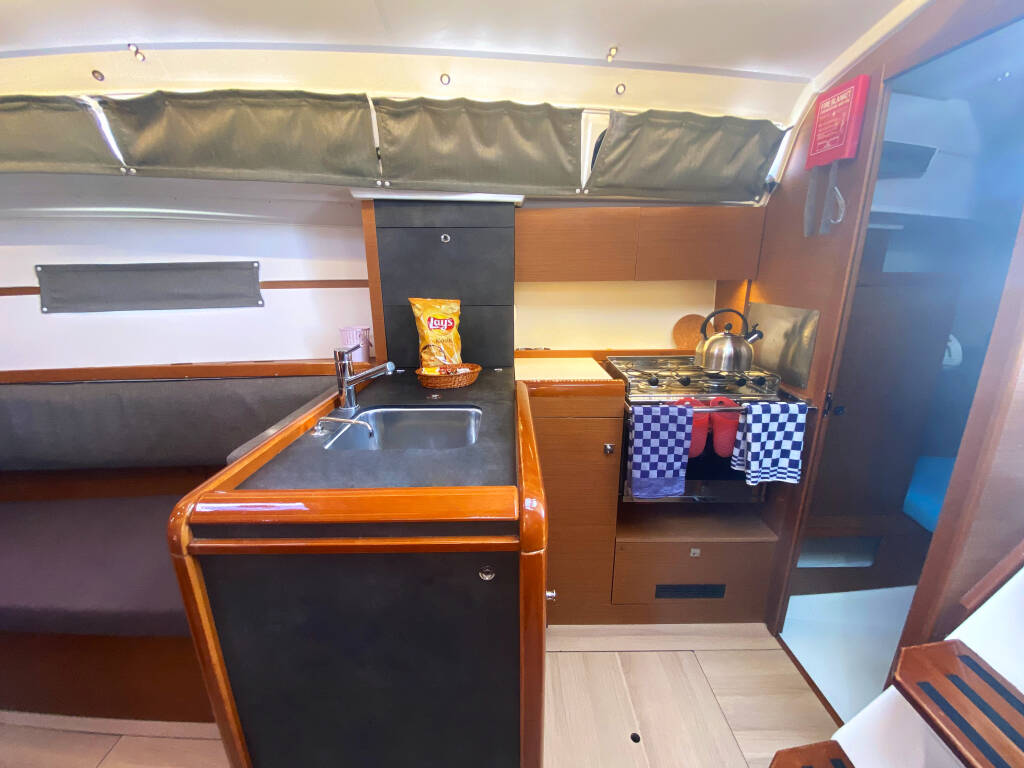 Sun Odyssey 349 Anahera