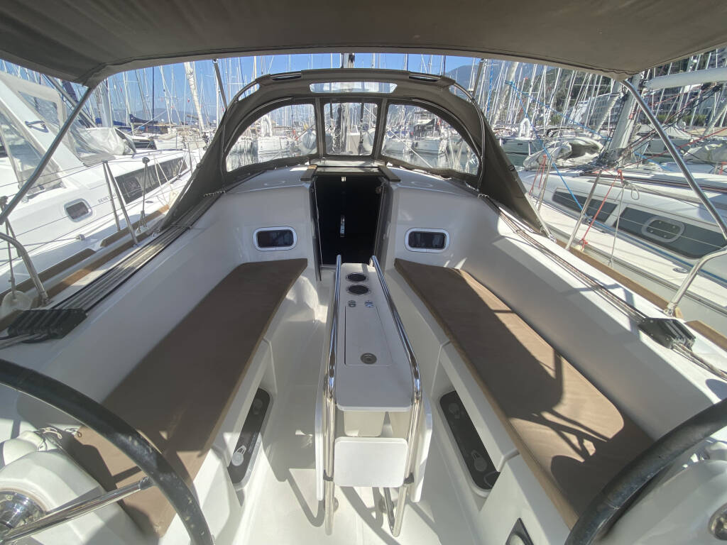 Sun Odyssey 349 Anahera