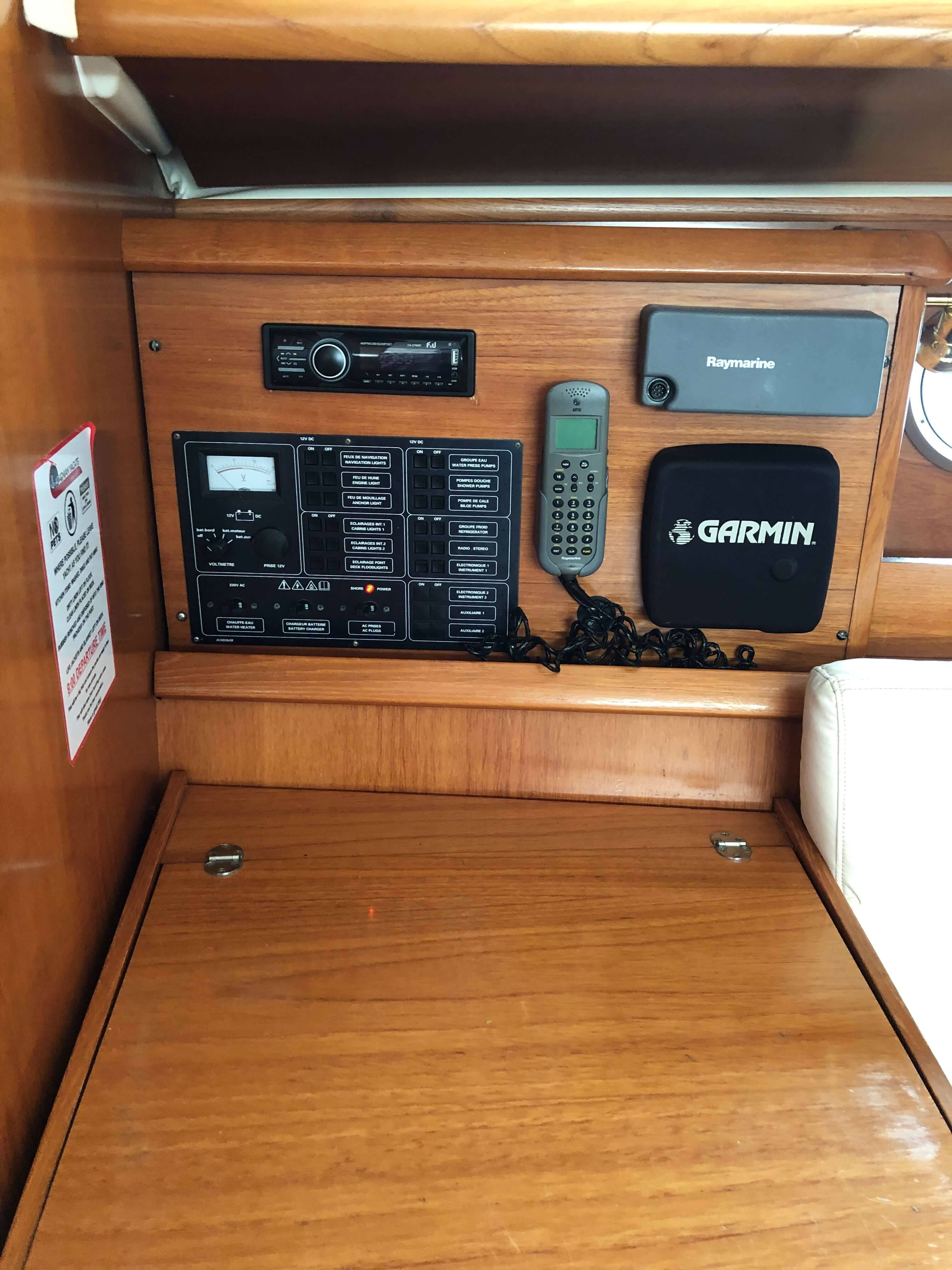 Sun Odyssey 35 Natassa