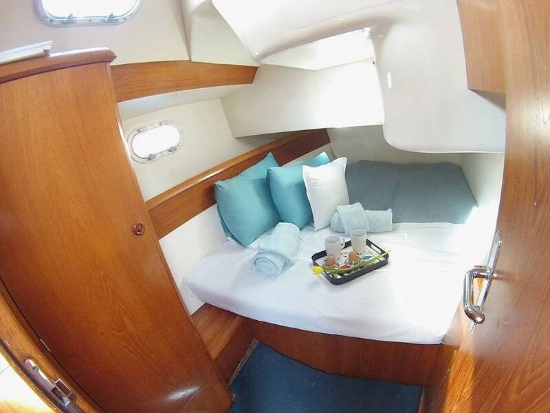 Sun Odyssey 36.2 Pythagoras (electric head, wind generator)