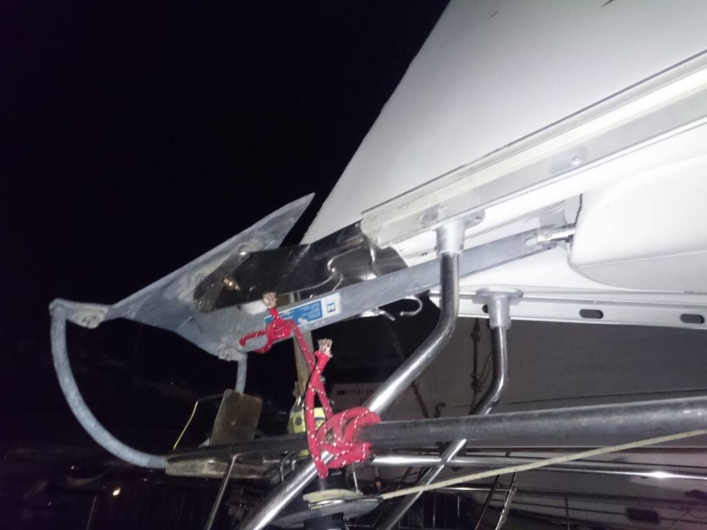 Sun Odyssey 36.2 Pythagoras (electric head, wind generator)