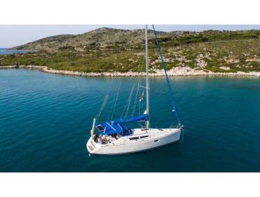 Sun Odyssey 36i • Izella
