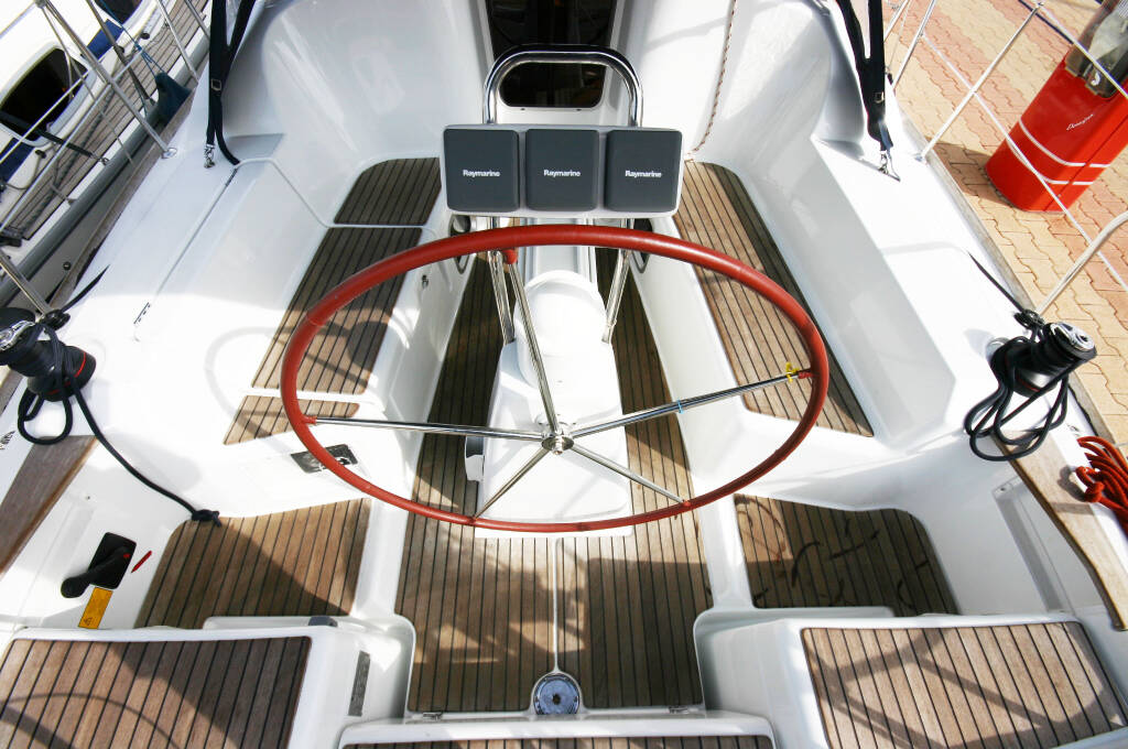Sun Odyssey 36i Lyra