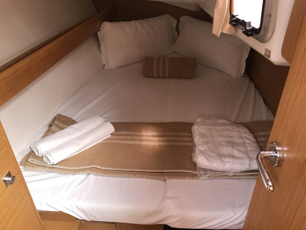 Sun Odyssey 36i Lyra