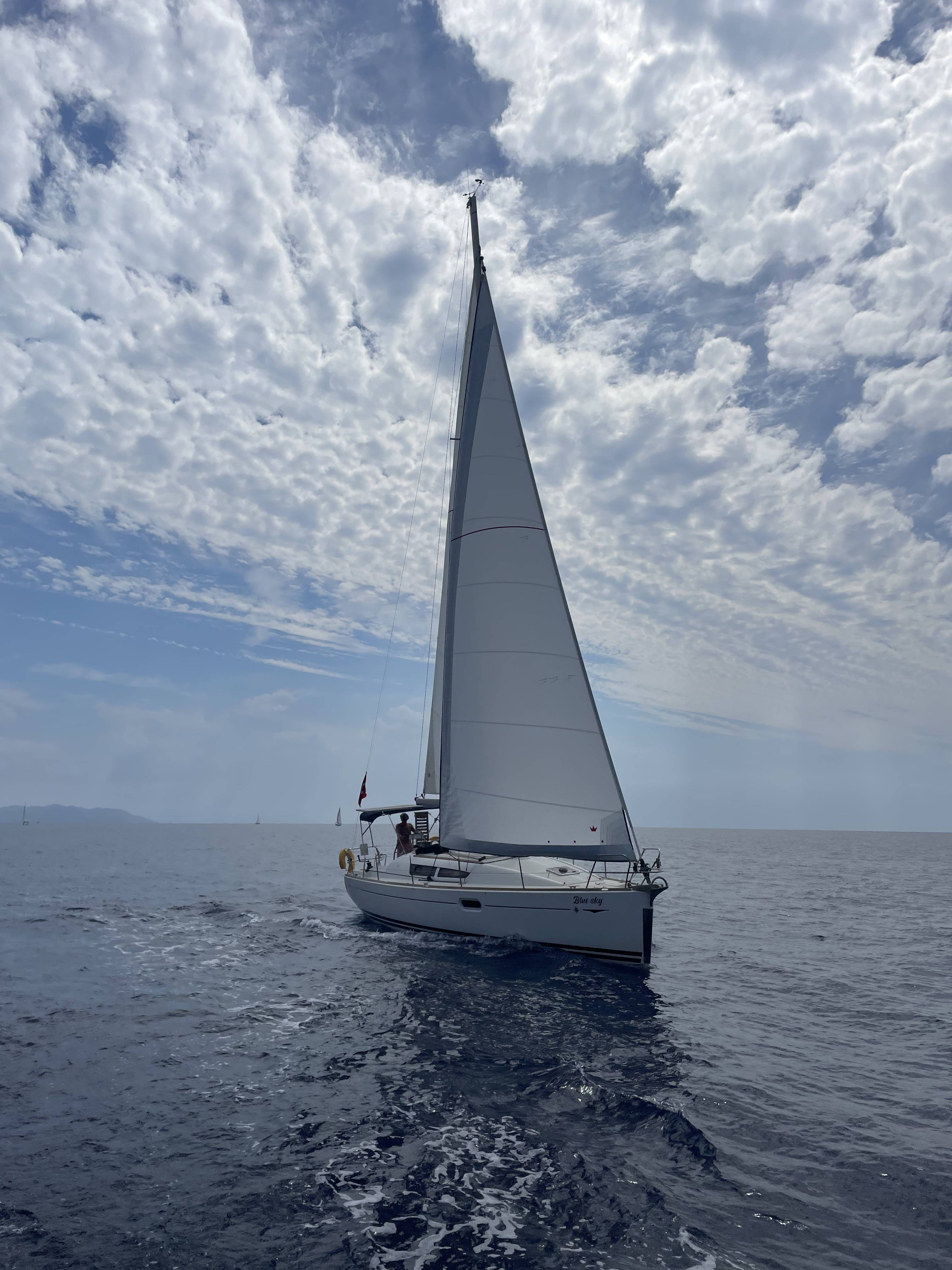 Sun Odyssey 36i Blue Sky