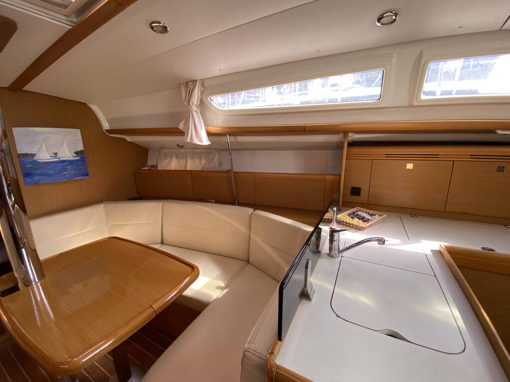 Sun Odyssey 36i Blue Sky