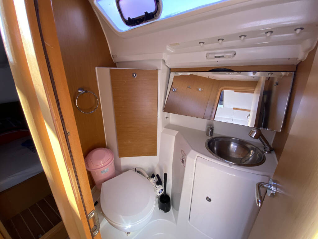 Sun Odyssey 36i Blue Sky