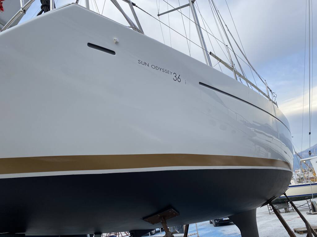 Sun Odyssey 36i Babis 2010  