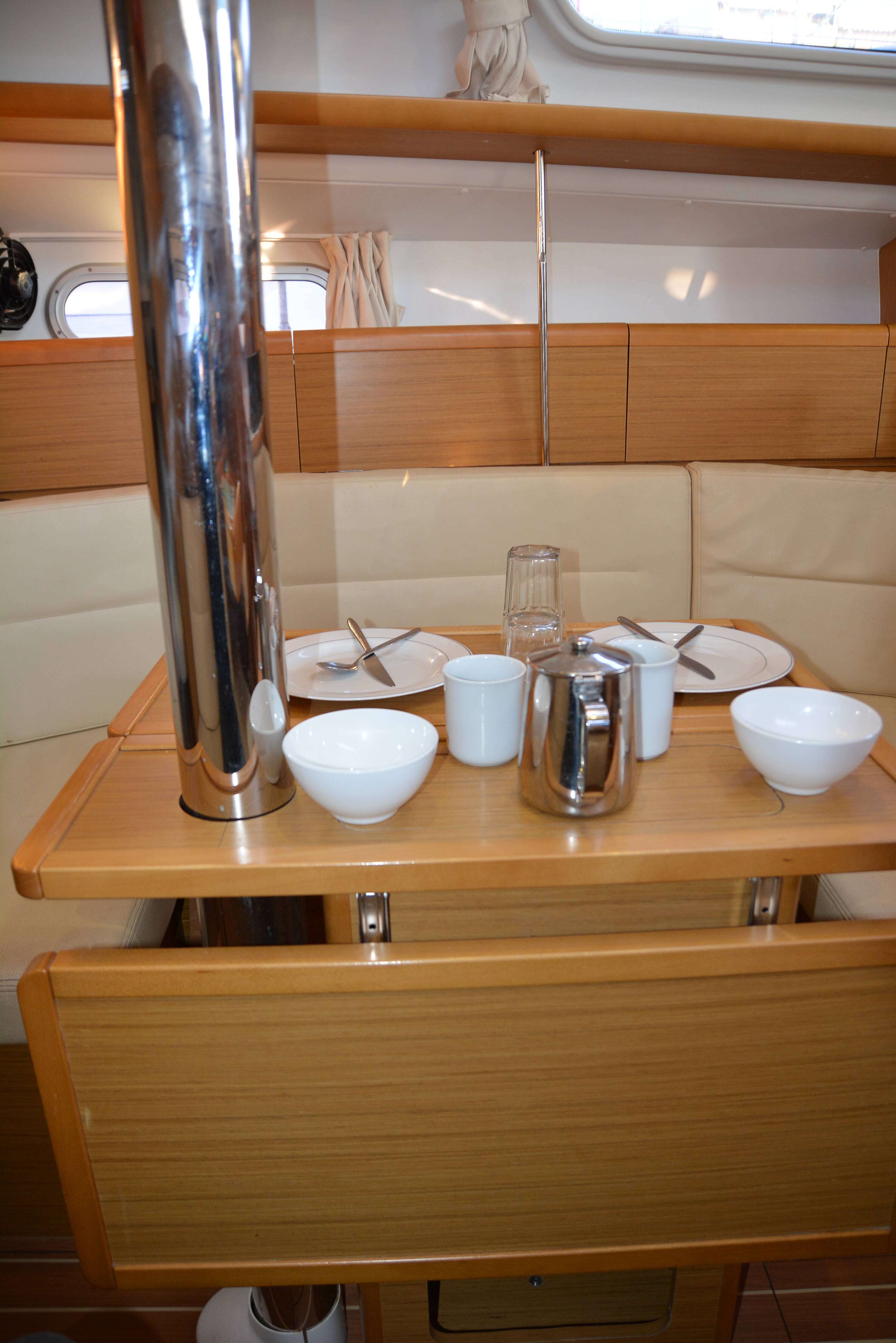 Sun Odyssey 36i Babis 2010  