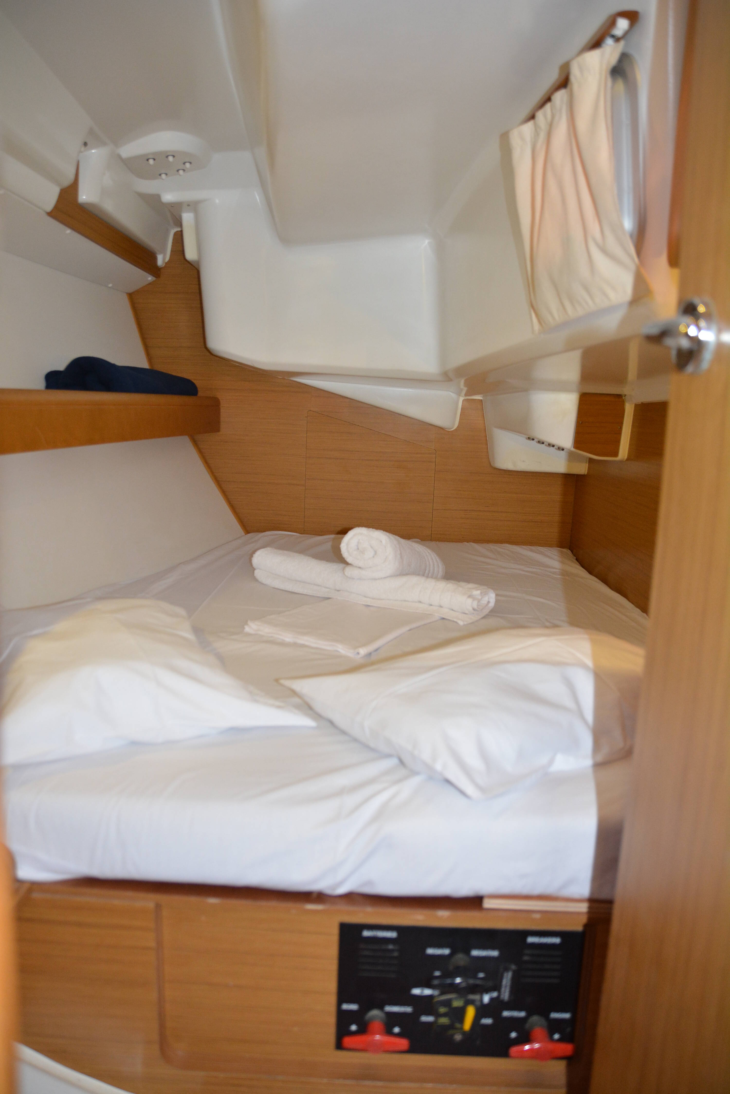 Sun Odyssey 36i Babis 2010  
