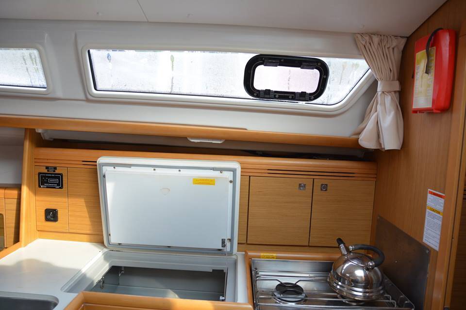 Sun Odyssey 36i Babis 2010  