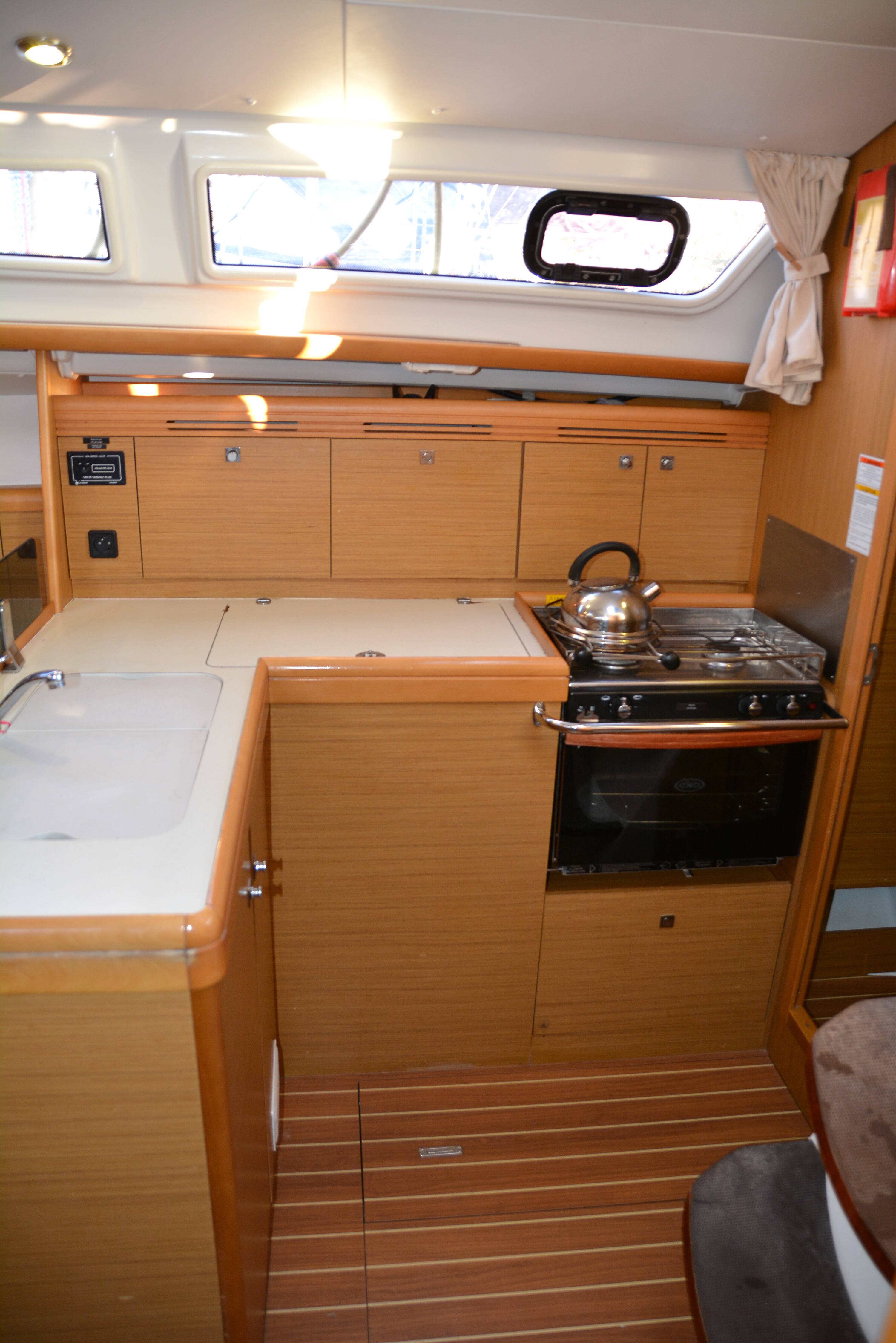 Sun Odyssey 36i Babis 2010  