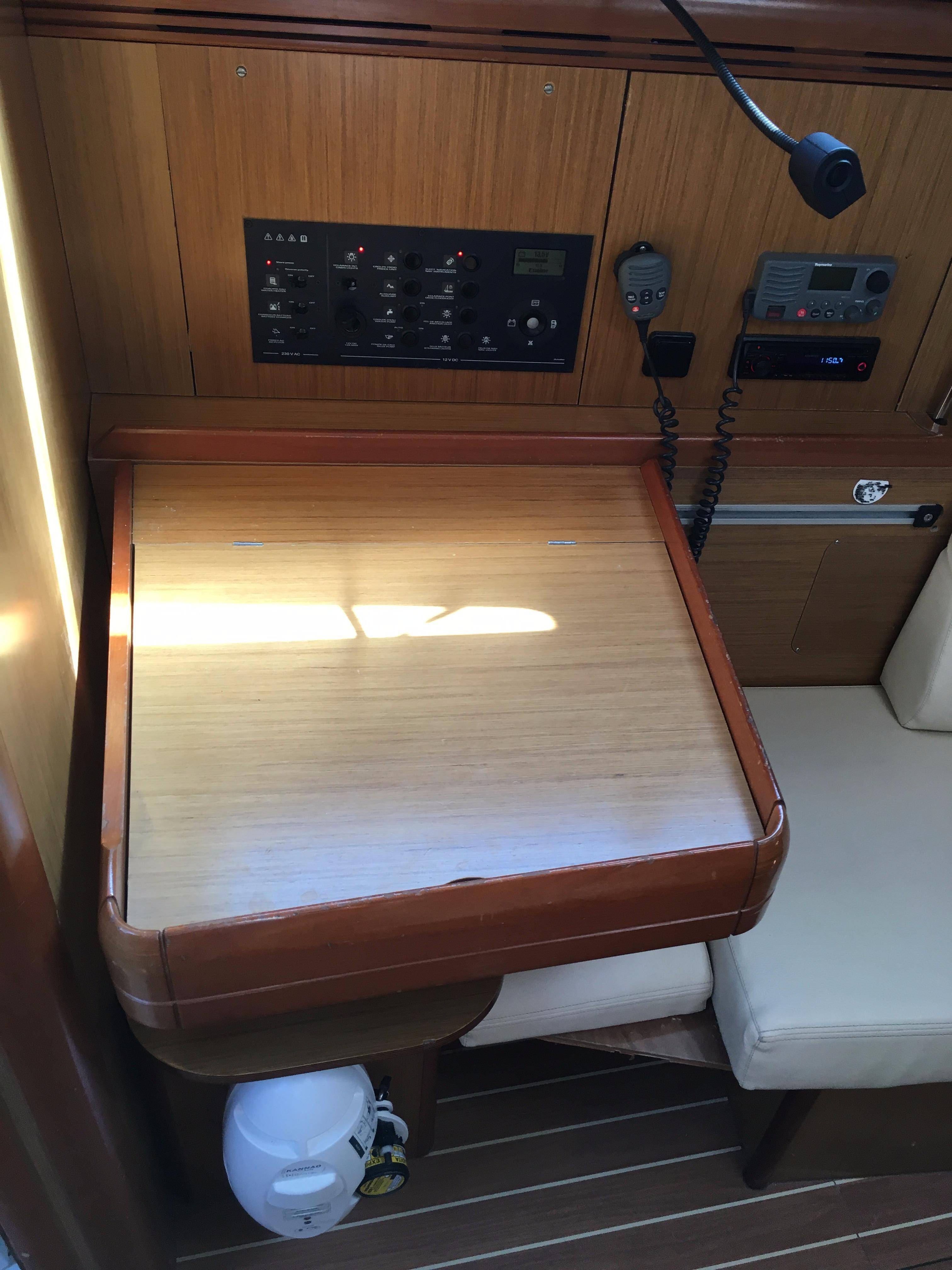 Sun Odyssey 36i Billis