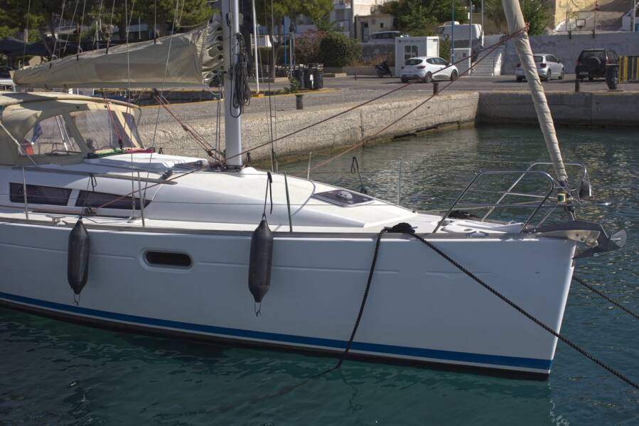 Sun Odyssey 36i Candy