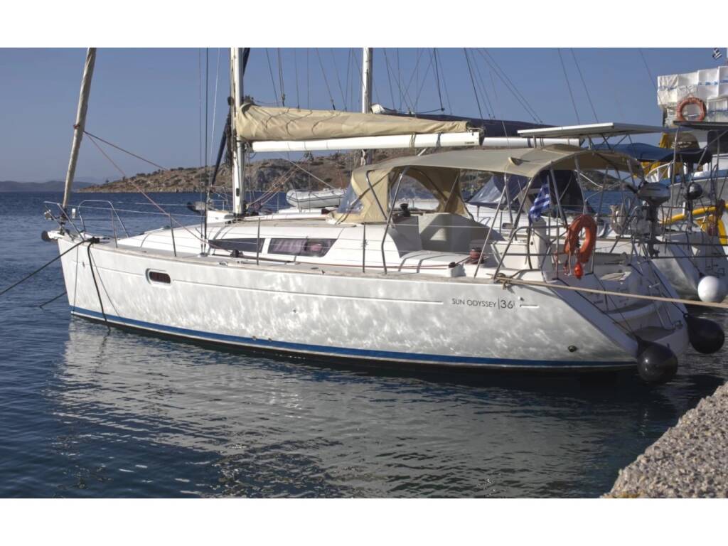 Sun Odyssey 36i Candy