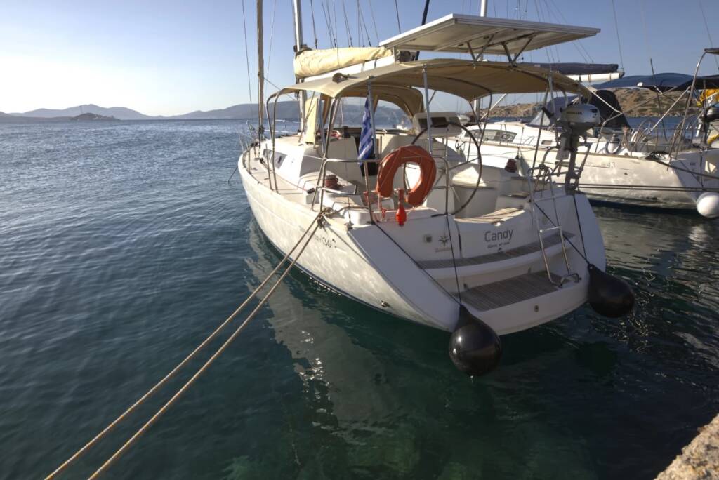 Sun Odyssey 36i Candy