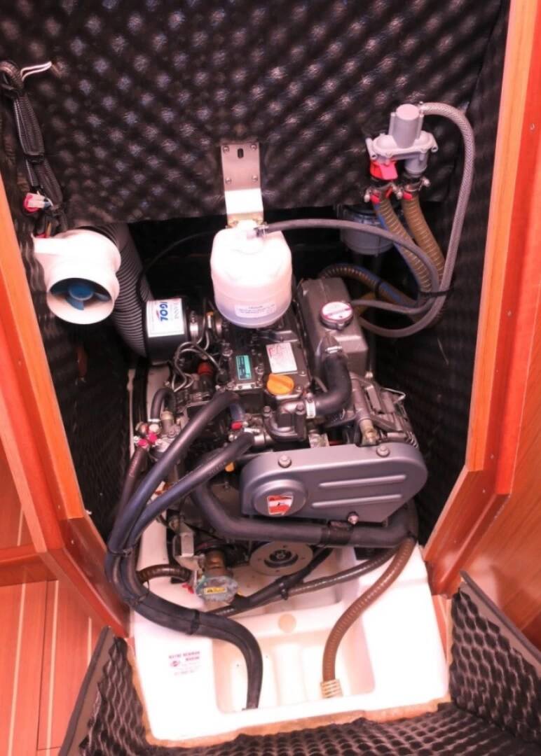 Sun Odyssey 36i Candy