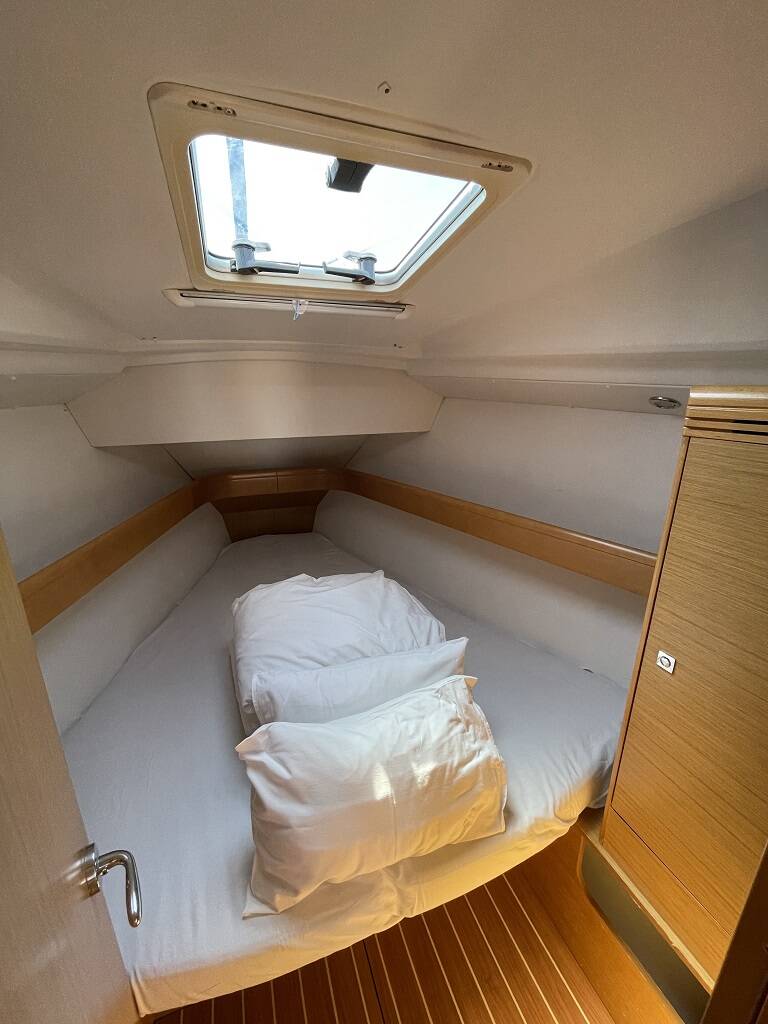 Sun Odyssey 36i Mala