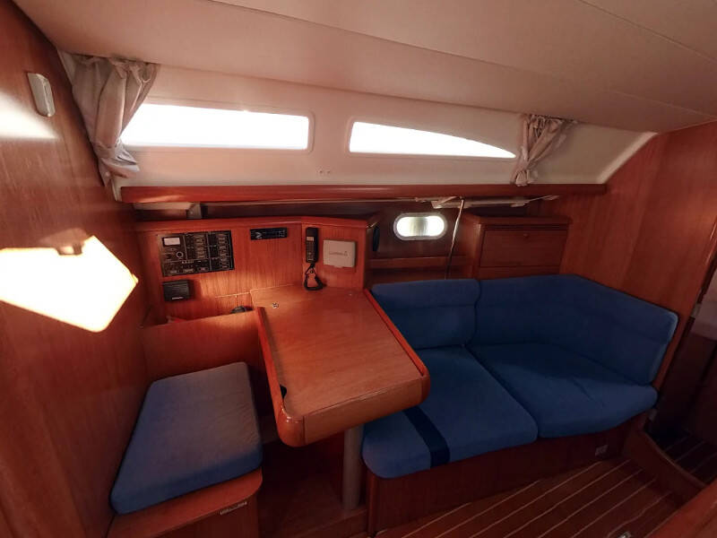 Sun Odyssey 37 SIPICA