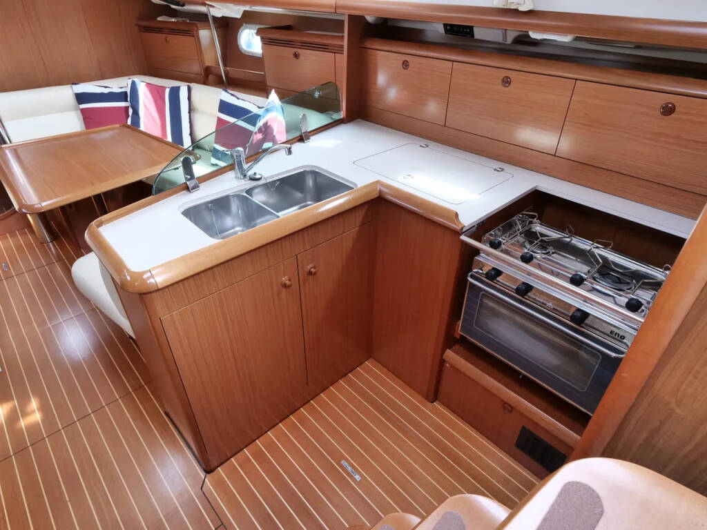 Sun Odyssey 37 Morpheus