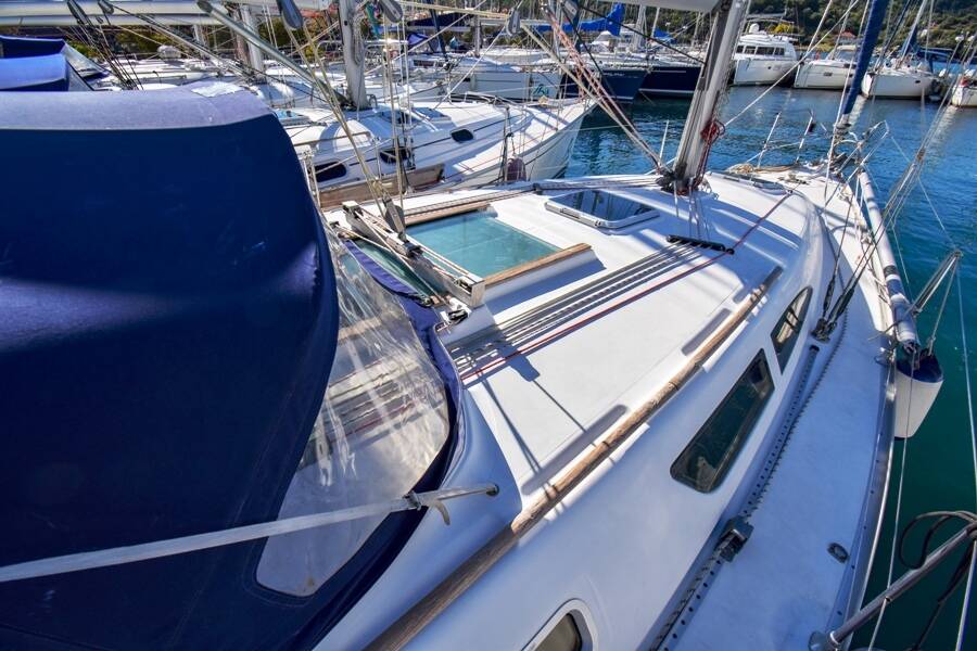 Sun Odyssey 37 Kacamak