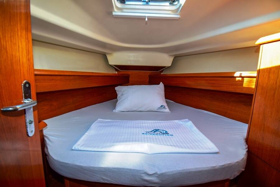 Sun Odyssey 37 Kacamak