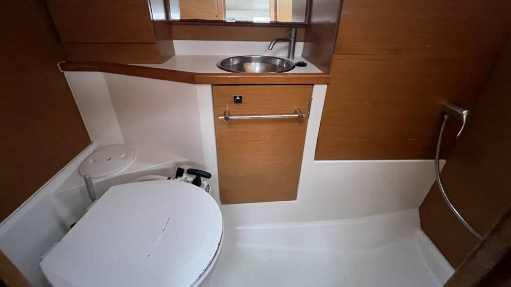 Sun Odyssey 379 "Performance" Grenat