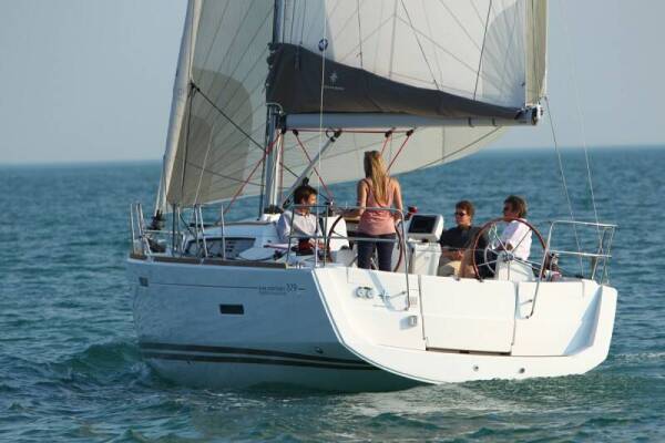 Sun Odyssey 379 • talelli
