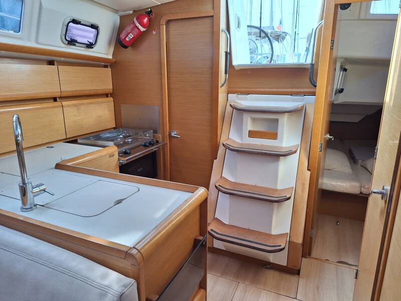 Sun Odyssey 379 Topaze