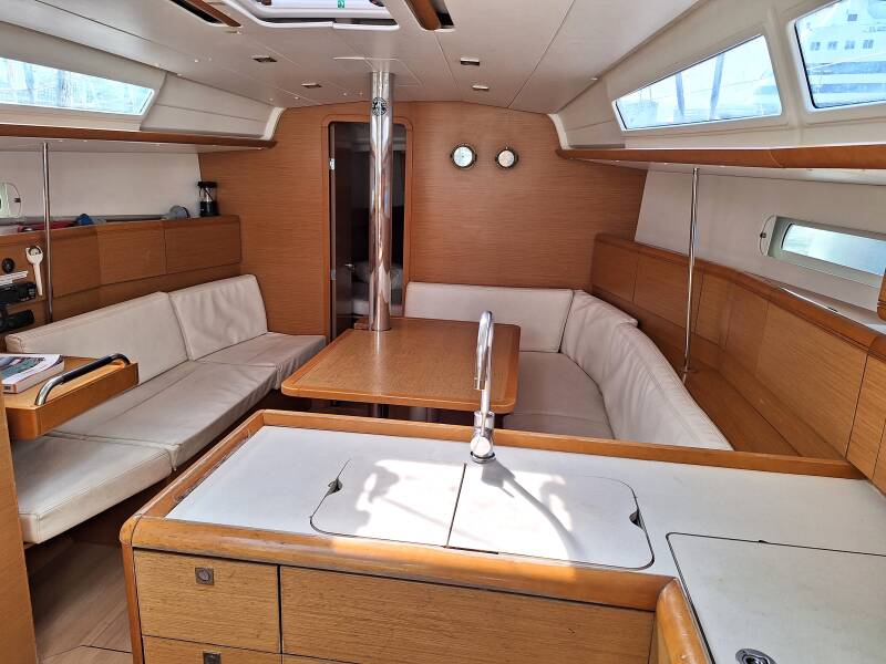 Sun Odyssey 379 Topaze