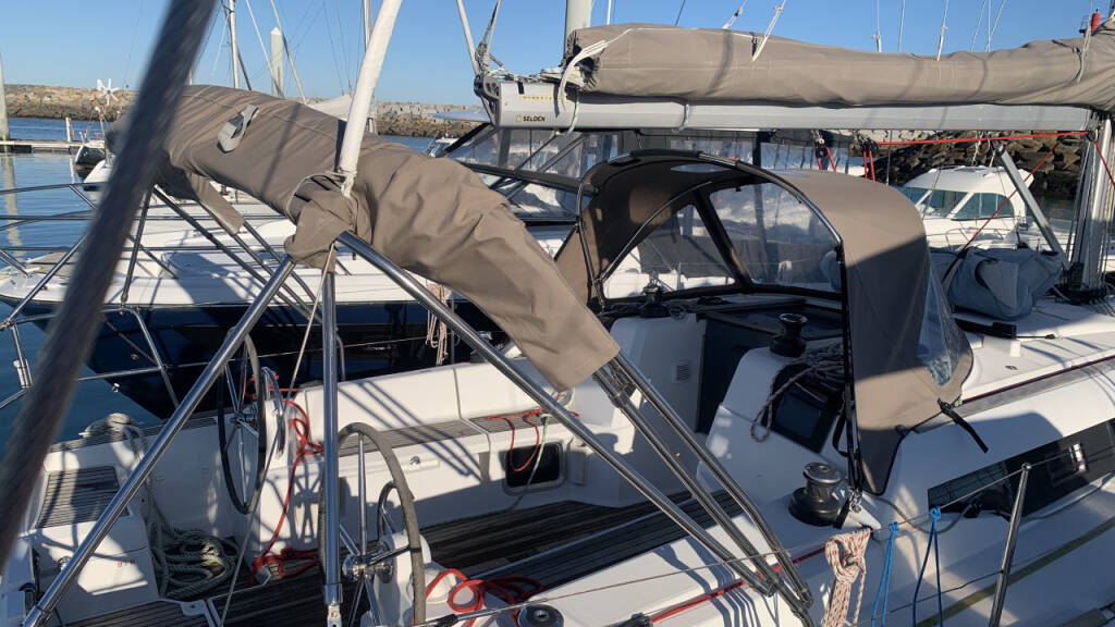 Sun Odyssey 379  Corail