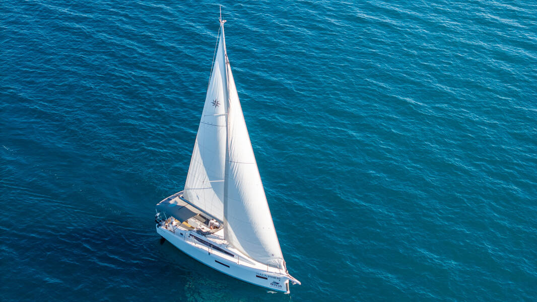 Sun Odyssey 380 Nala