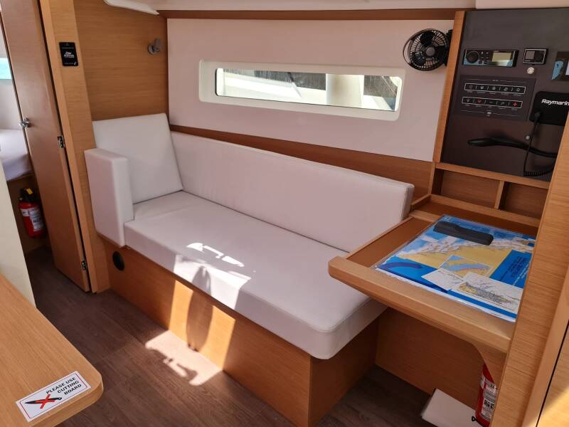 Sun Odyssey 380 Nala