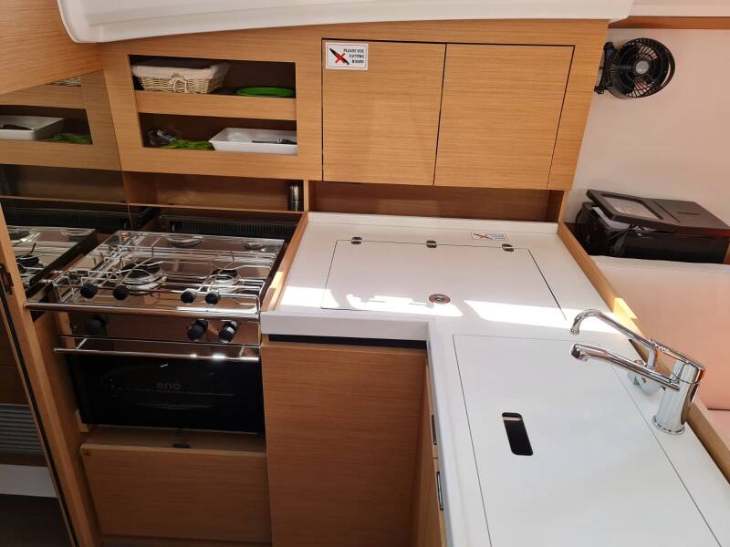 Sun Odyssey 380 Nala
