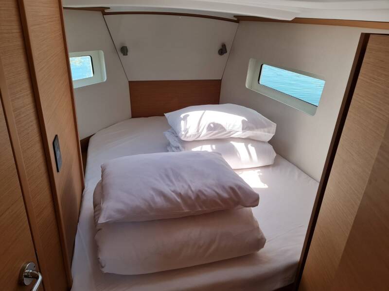 Sun Odyssey 380 Nala
