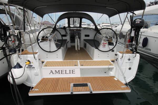 Sun Odyssey 380 • Amelie