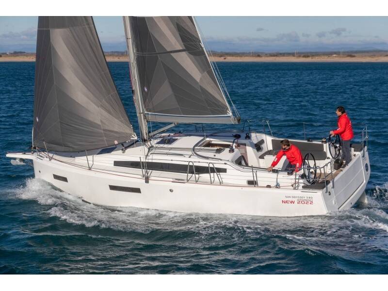 Sun Odyssey 380 Bura Kiss